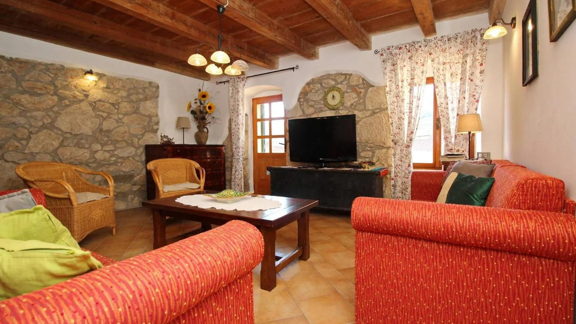 Holiday home Villa Katarinini Dvori Baska