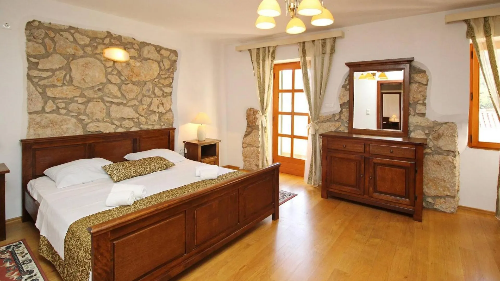 Holiday home Villa Katarinini Dvori Baska